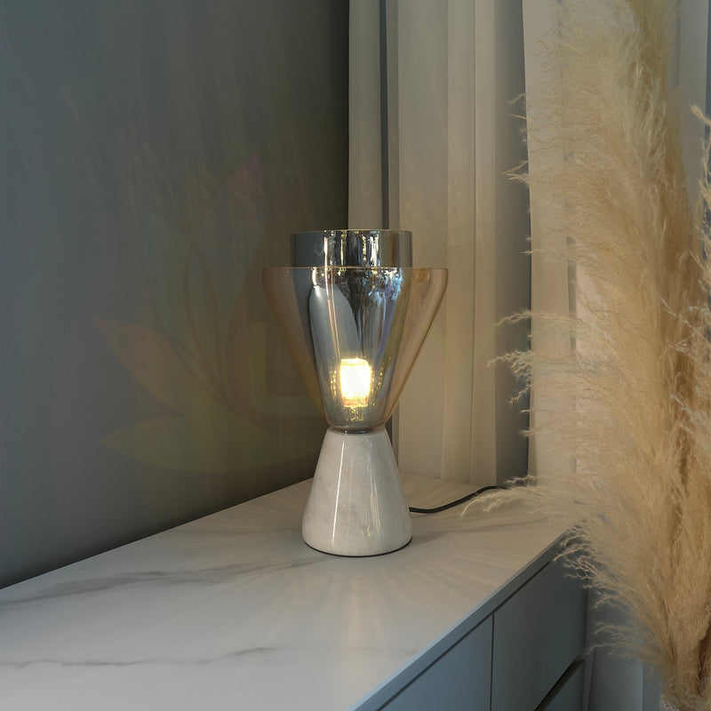 8045 Table Lamp