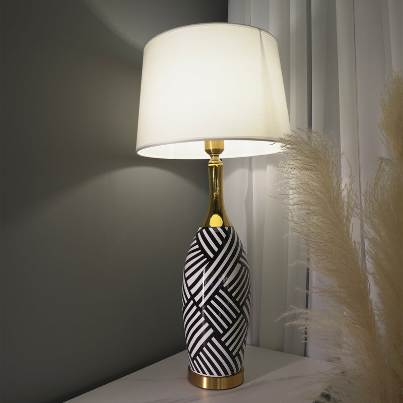 TD43-16 Table Lamp