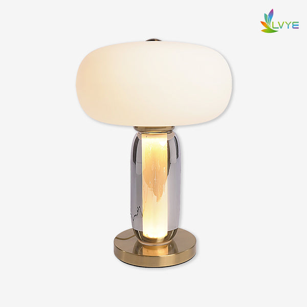 T186 Table Lamp