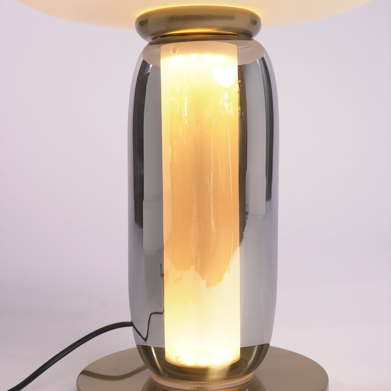 T186 Table Lamp