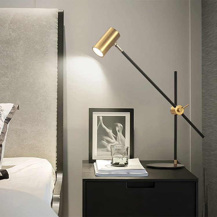 Lektor Table Lamp